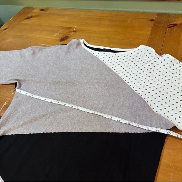 Aaeda color block sweater - Picture 3 of 7